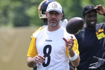 article image - Steelers Rodgers Football